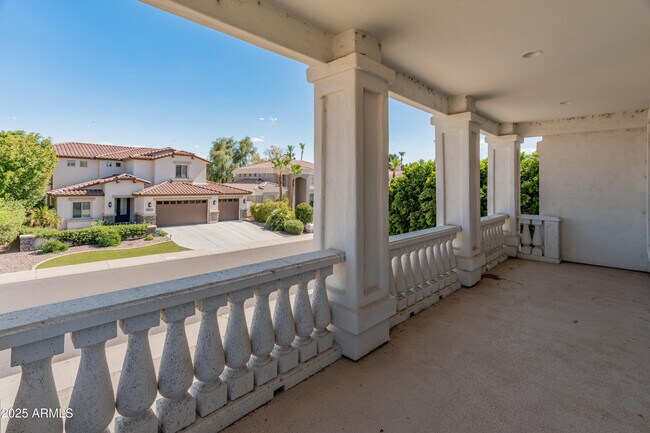 Building Photo - 5820 W Del Lago Cir