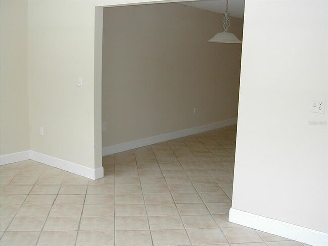 Building Photo - 3112 Chase Cir