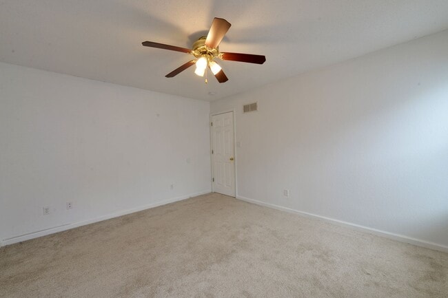 Building Photo - 4162 Whitehall Dr