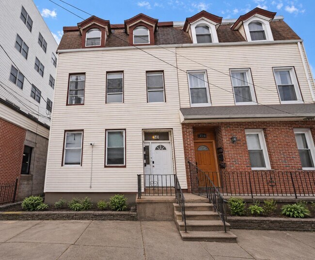 Building Photo - 149 Culver Ave