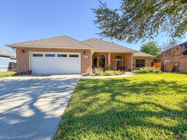 Building Photo - 1751 Loma Verde Dr