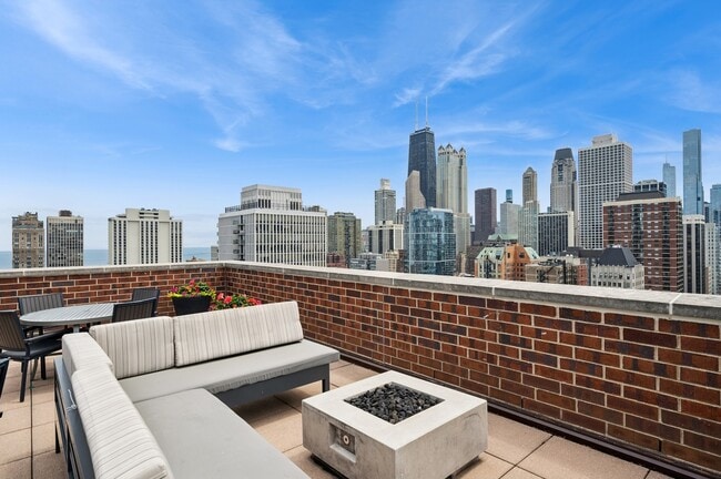 Building Photo - 1250 N Dearborn St