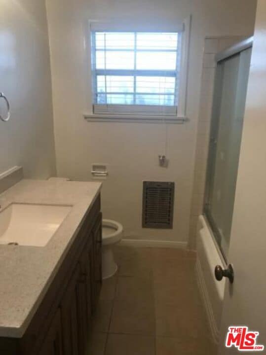 Building Photo - 6128 Cashio St