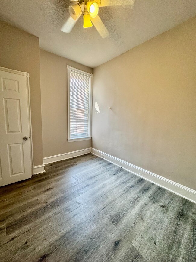 Building Photo - 4506 N Mole St