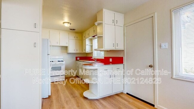 Building Photo - 4942 Sonoma Hwy