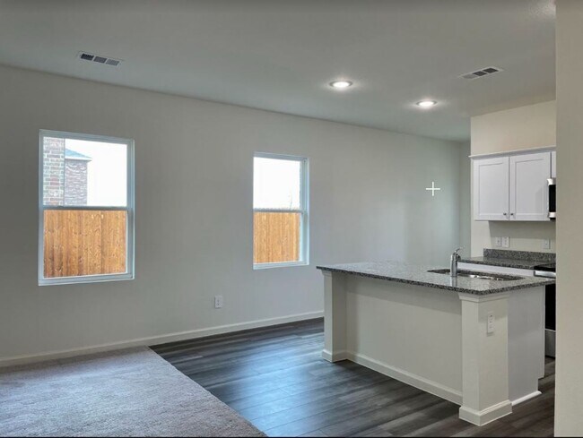 Building Photo - 3 bedroom house in Forney!