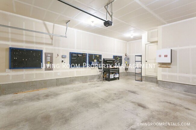 Building Photo - 10108 NE 139th Ave