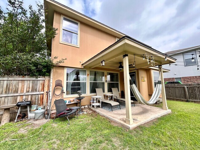 Building Photo - 14801 Falling Stone Ln