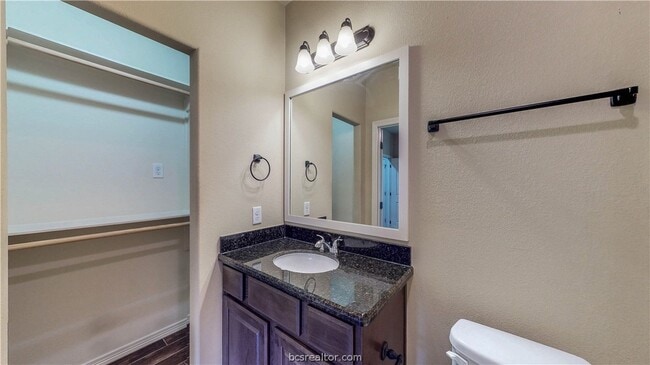 Building Photo - 111 Southland St