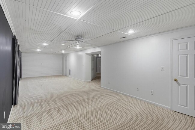 Building Photo - 6505 Autumn Wind Cir