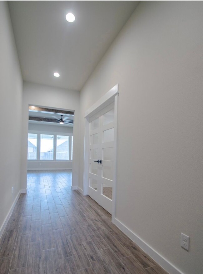 Building Photo - Gorgeous New Construction 4 Bedroom Home I...