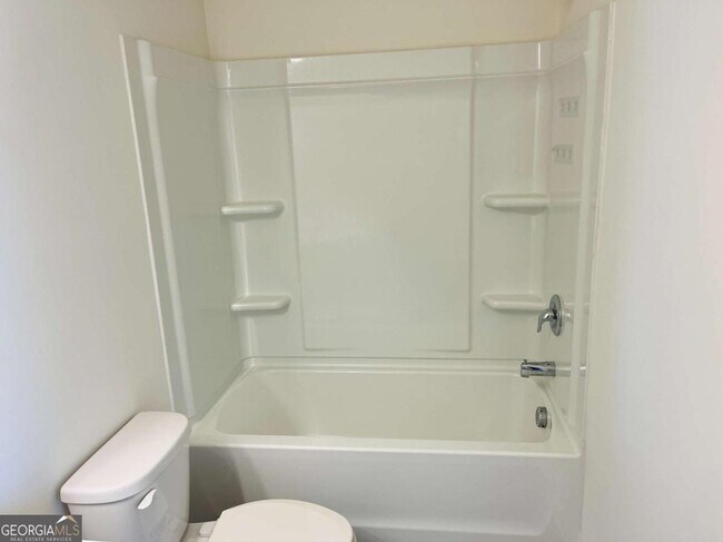 Building Photo - 404 Union Station St