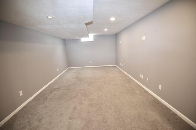 Building Photo - 7543 Ashley Meadow Dr