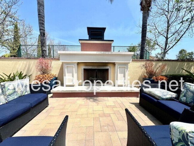 Building Photo - 5044 E Ferguson Privado