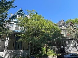 Building Photo - 3215 Summer St