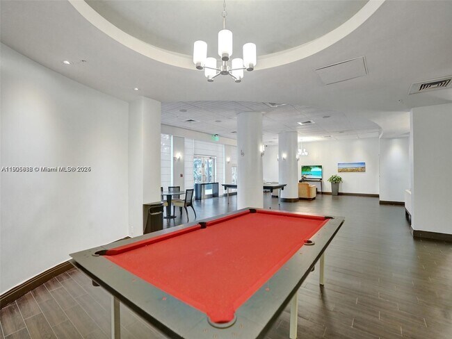 Building Photo - 3901 S Ocean Dr