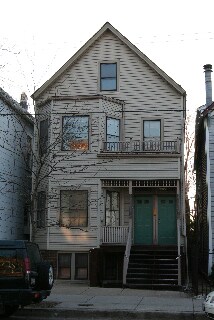 building - 3306 N Southport Ave