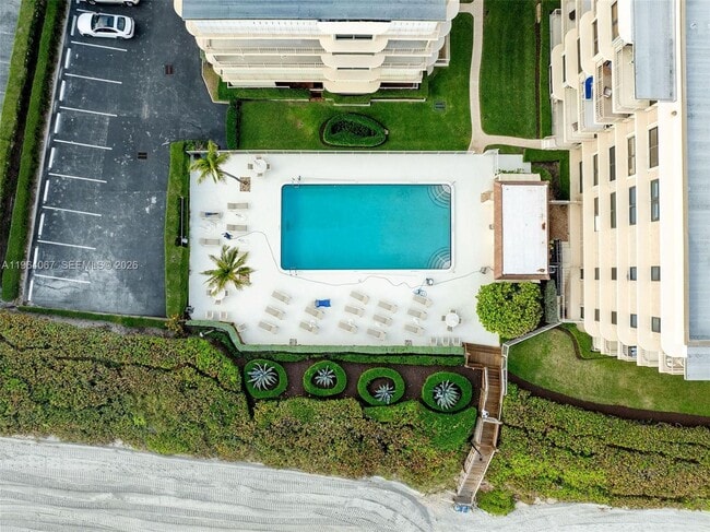 Building Photo - 3200 S Ocean Blvd