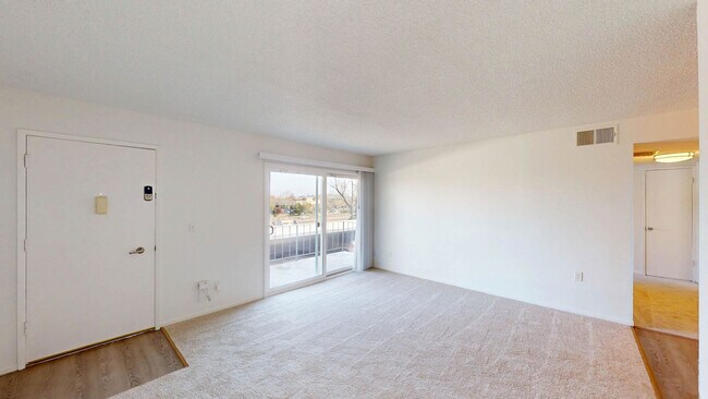 Building Photo - 402 Alameda del Prado