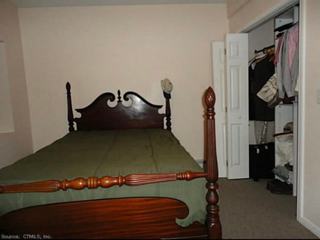 Building Photo - 205 Adams St