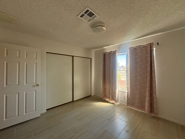 Building Photo - 2615 WEST AVENUE J-8