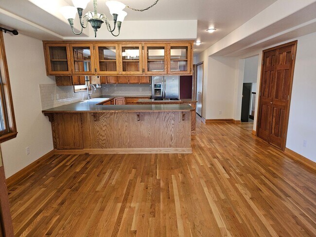 Building Photo - Incredible Hauser Lake Waterfront Home for...