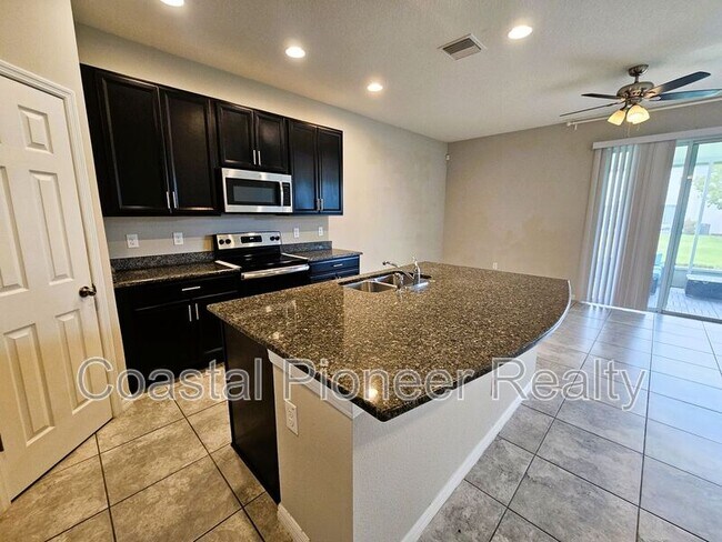 Building Photo - 7115 Grand Elm Dr