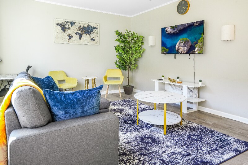 Building Photo - 432 Elmwood Ave