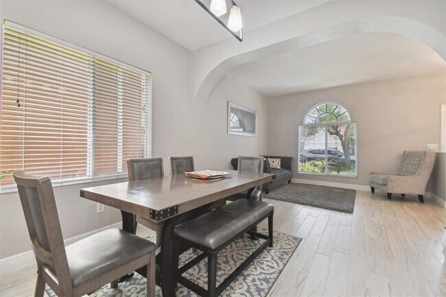 Building Photo - 19426 Sandy Springs Cir