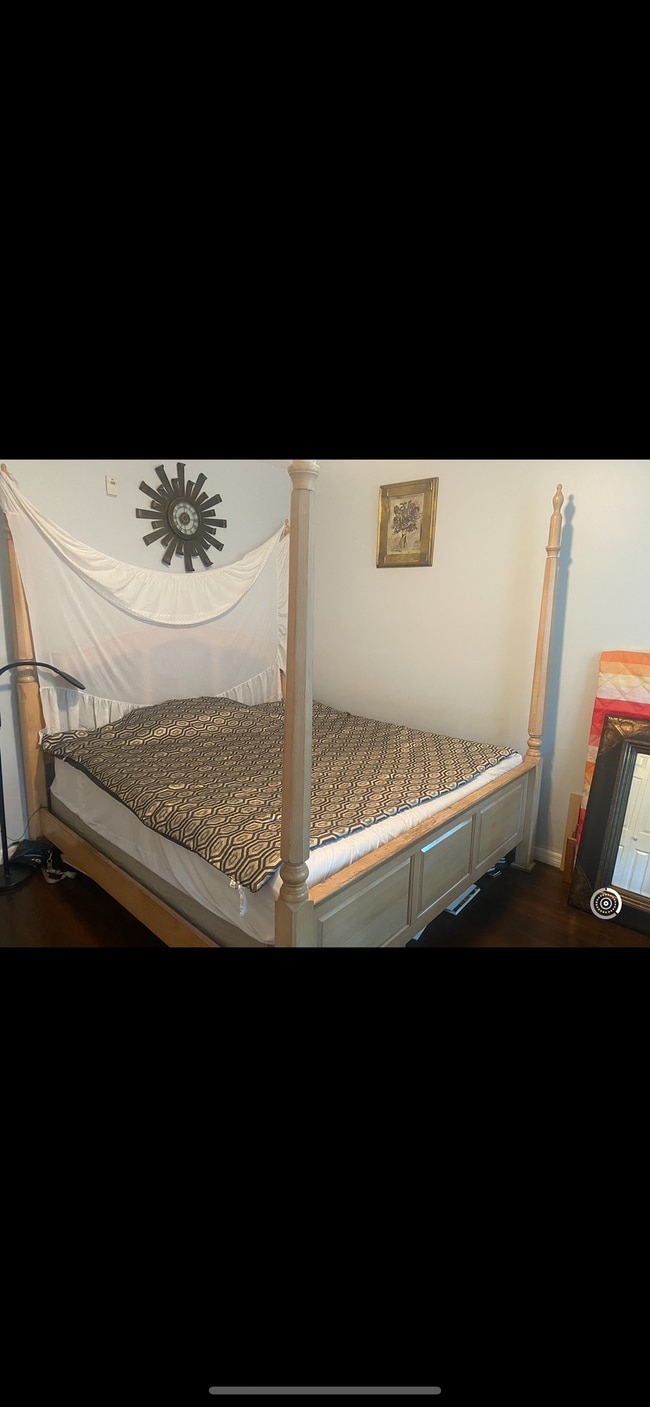 Bedroom - 1220 Reserve Way