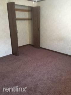 Building Photo - 501 Red Deer Ln