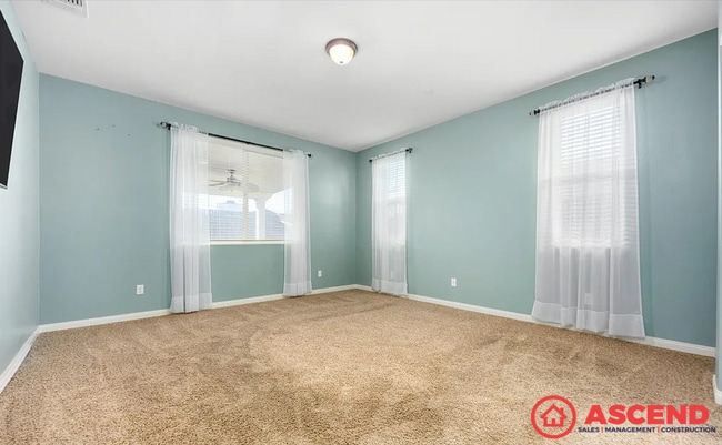 Building Photo - 5 Bedroom | 3 Bathroom House — Bakersfield (93314)