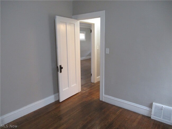 Building Photo - 3636 W 122nd St