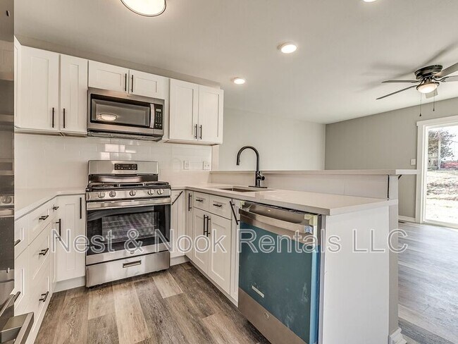 Building Photo - 5966 E 36th St