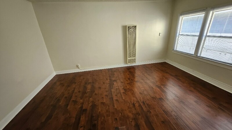 Building Photo - 1521 Wilcox Ave