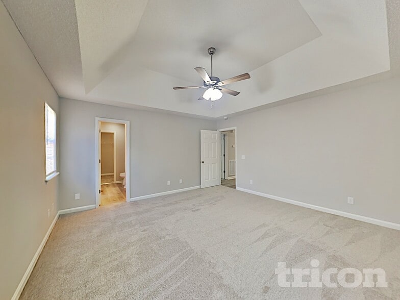 Building Photo - 1056 Stirrup Pl NW