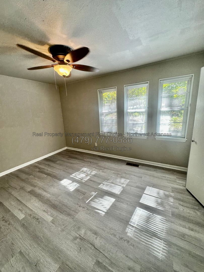Building Photo - 43 Grisham Dr