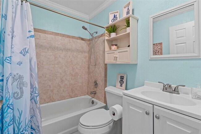 Building Photo - 284 44th Ave