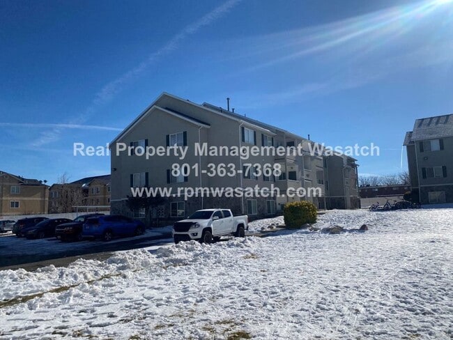 Building Photo - 8051 Copperfield Pl