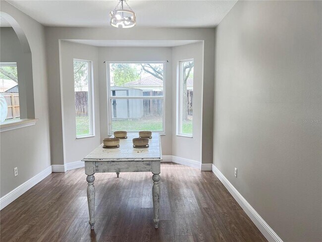 Building Photo - 10452 Blackmore Dr