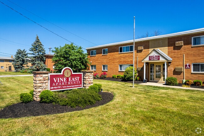 Building Photo - Vine East Apartments