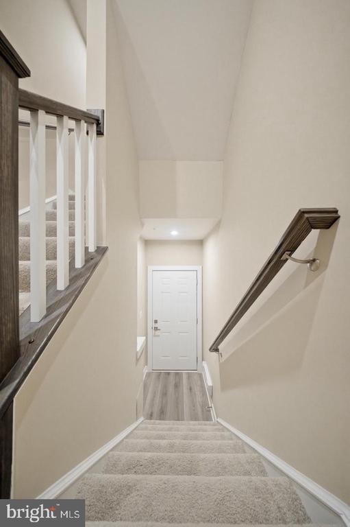 Building Photo - 24274 Thurso Sq
