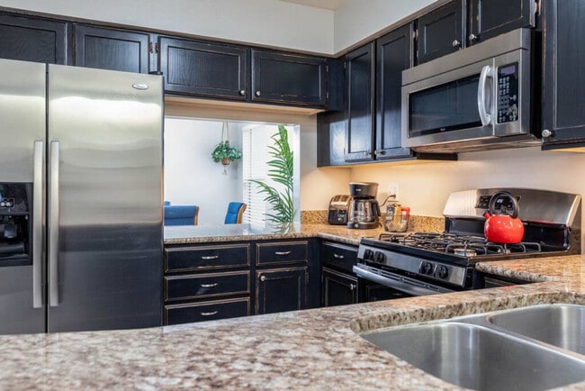 Building Photo - 8126 Clover Spring Ln