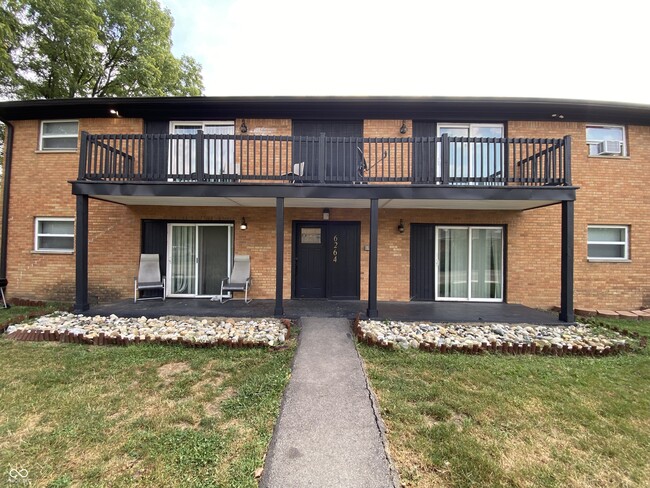 Primary Photo - 6262 Eastridge Dr