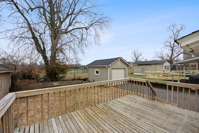 Building Photo - HYDE PARK -Move In This Week, Get $500 Bac...