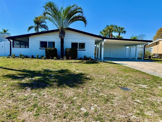 Building Photo - 3930 E Eden Roc Cir