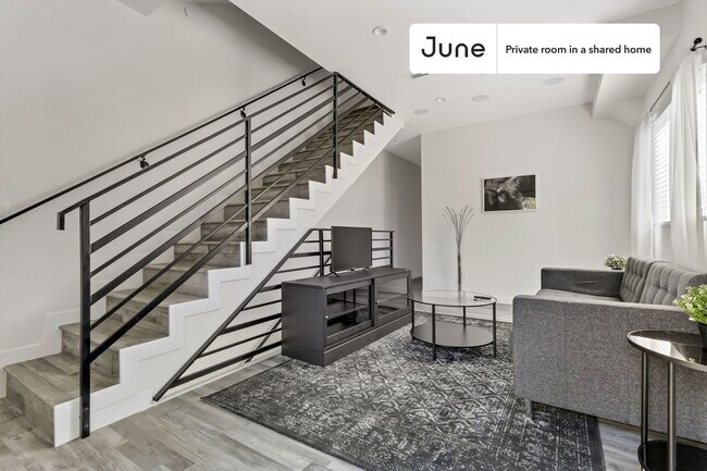 Building Photo - Room in Shared 5 bed/7 bath home