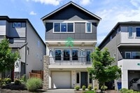 Building Photo - Spacious 4-Bedroom Retreat with 3.5 Baths in Beautiful Bothell – Your Ideal Home Awaits!