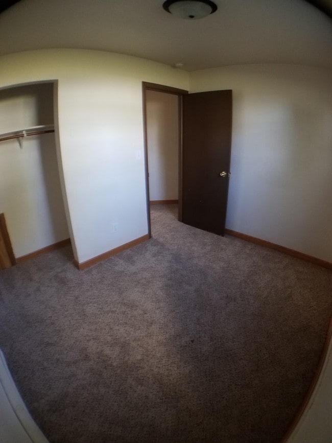 Interior - Dragon Square III