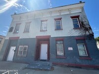 Building Photo - 663 2nd Ave